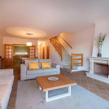 Сasa de vacaciones Acolhedora Vivenda Geminada D'el Rey