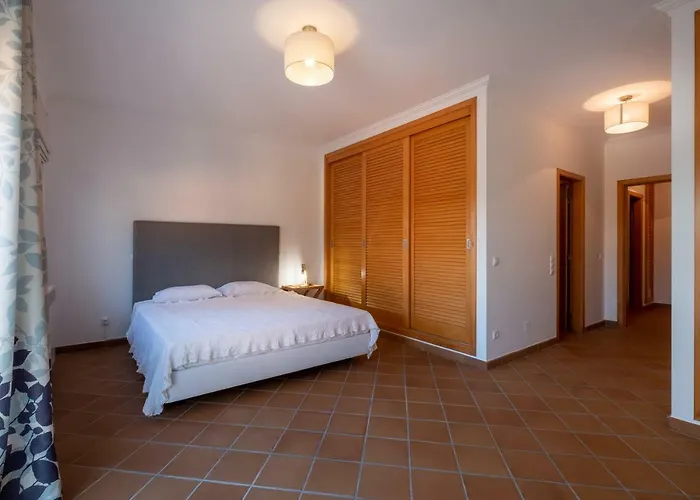 Acolhedora Vivenda Geminada D'el Rey * Praia del Rei