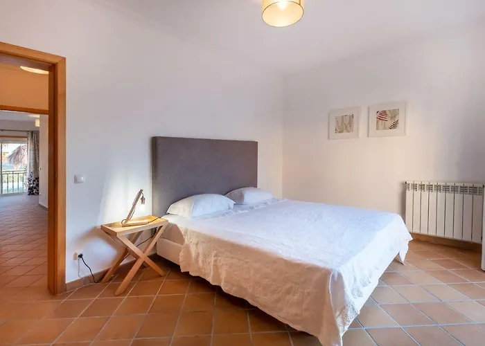 Acolhedora Vivenda Geminada D'el Rey Praia del Rei